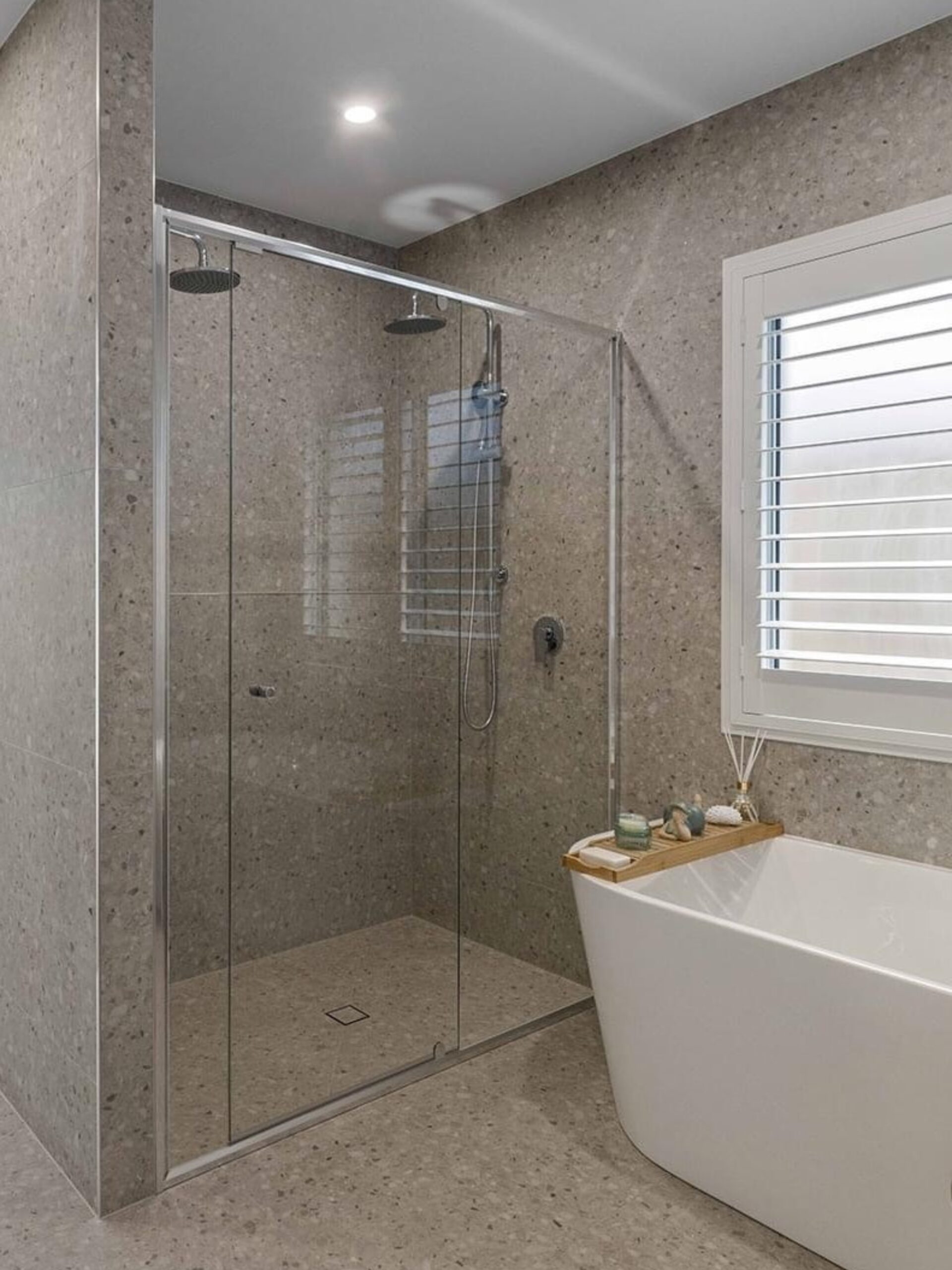 Semi Frameless Shower Screens - Image 12