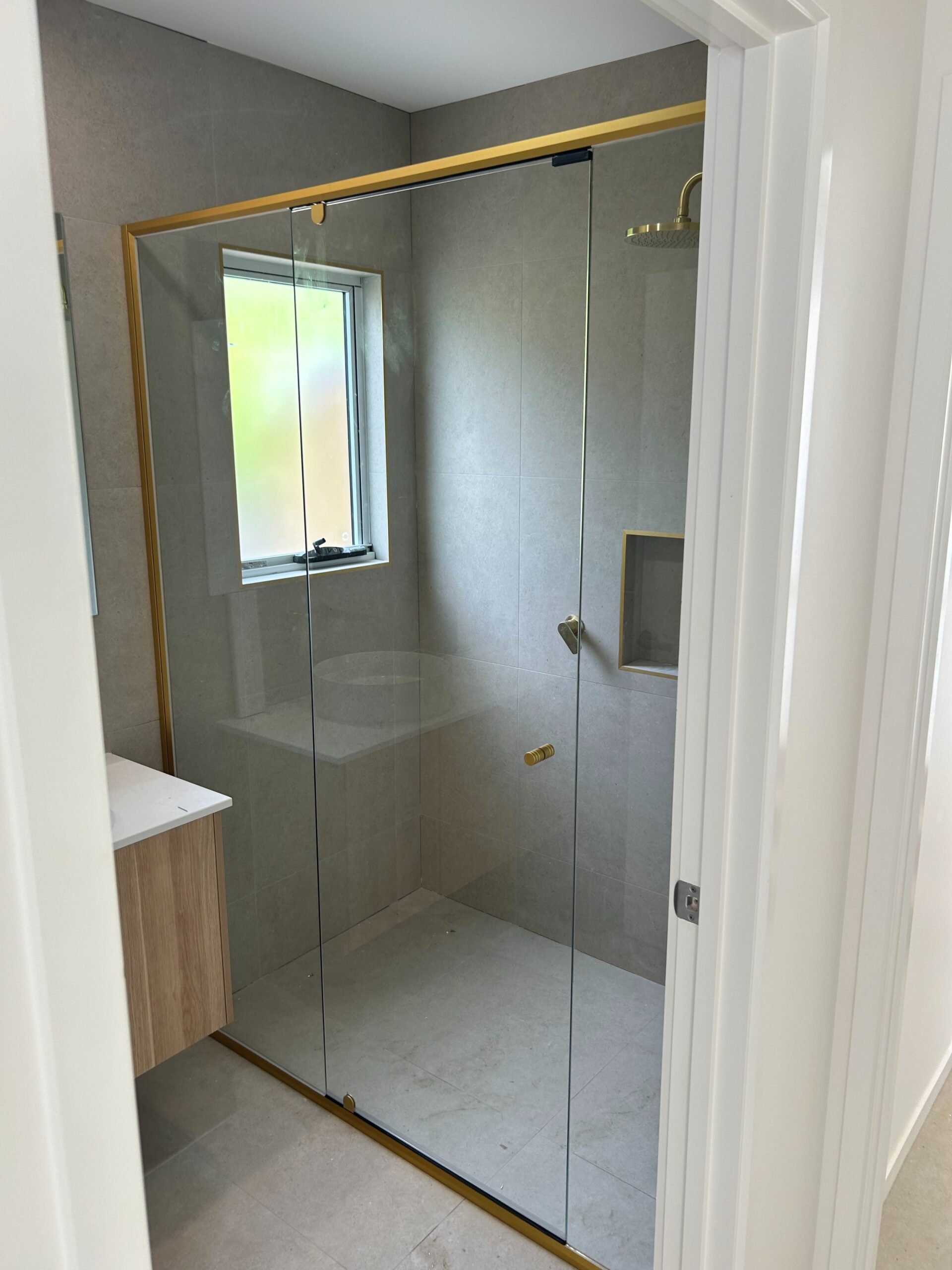Semi Frameless Shower Screens - Image 17