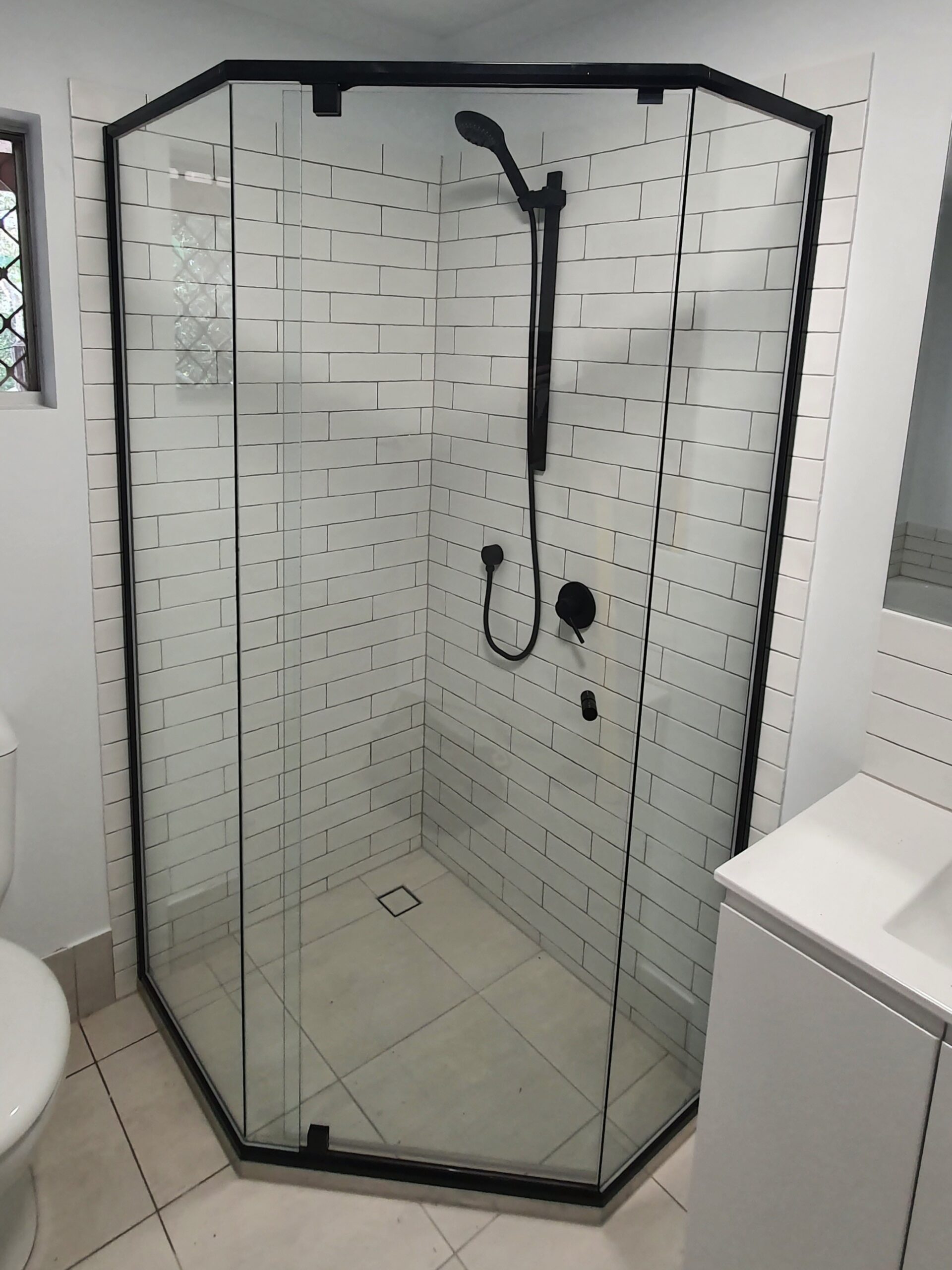 Semi Frameless Shower Screens - Image 23