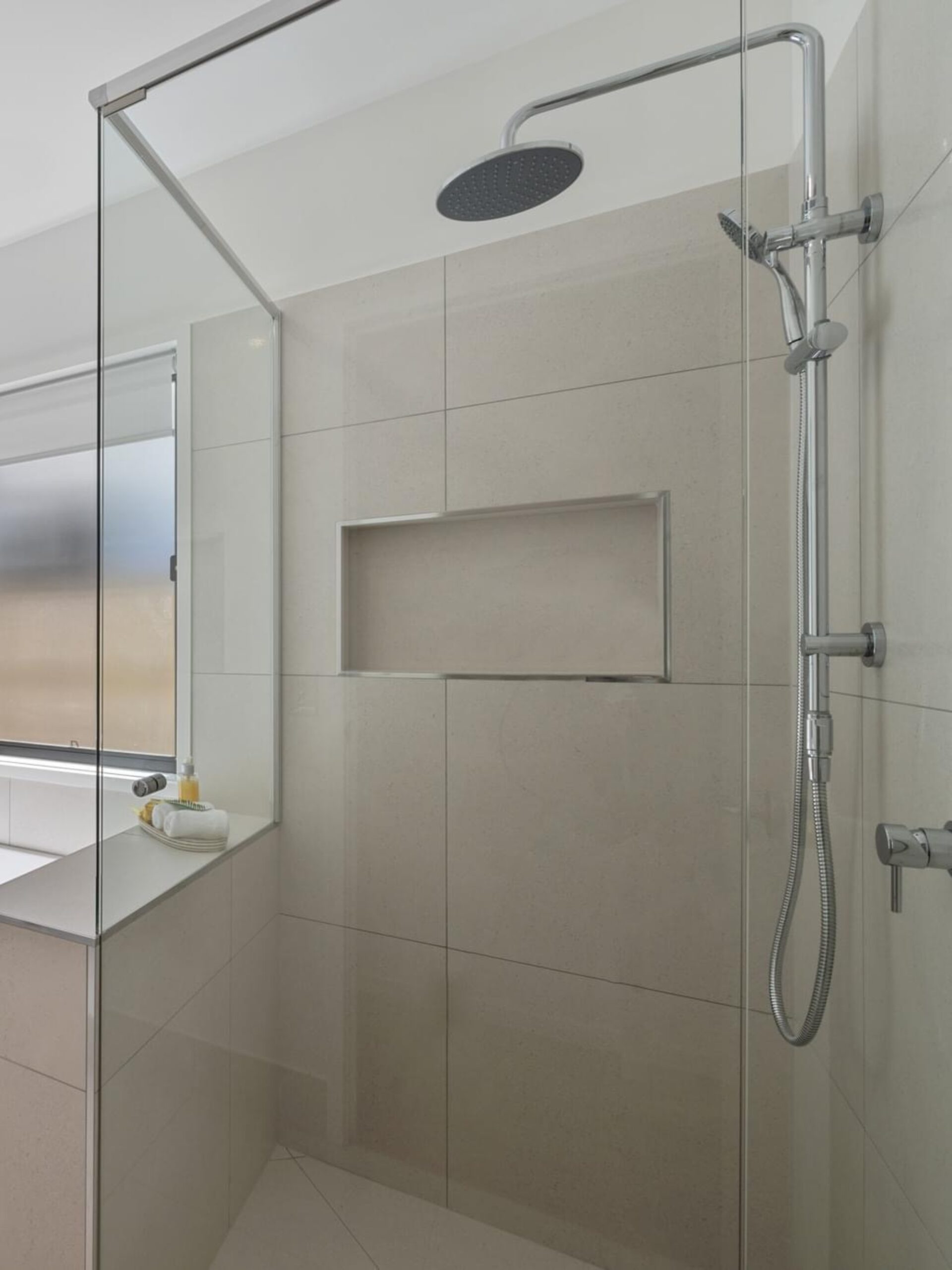 Semi Frameless Shower Screens - Image 34